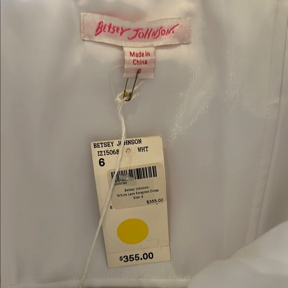 Betsey Johnson Cream Strapless Sweetheart Dress - Picture 3 of 6